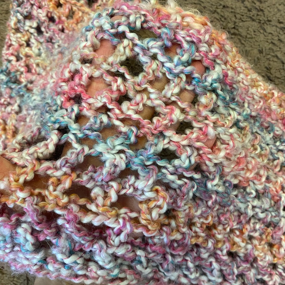 CROCHET PASTEL INFINITY SCARF HAND MADE - Picture 2 of 3